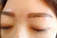 アートメイク眉