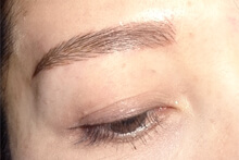 アートメイク眉