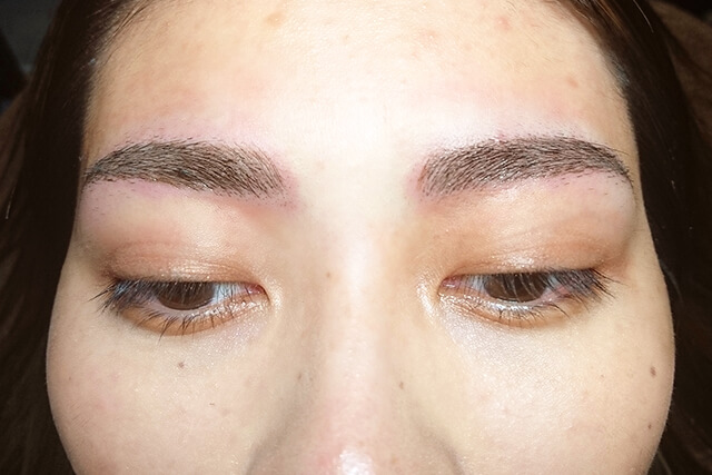 アートメイク眉