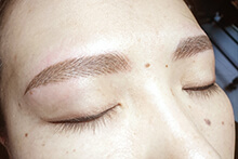 アートメイク眉