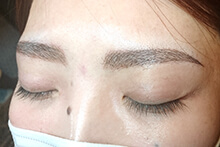 アートメイク眉