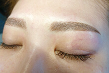 アートメイク眉