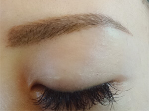 アートメイク眉